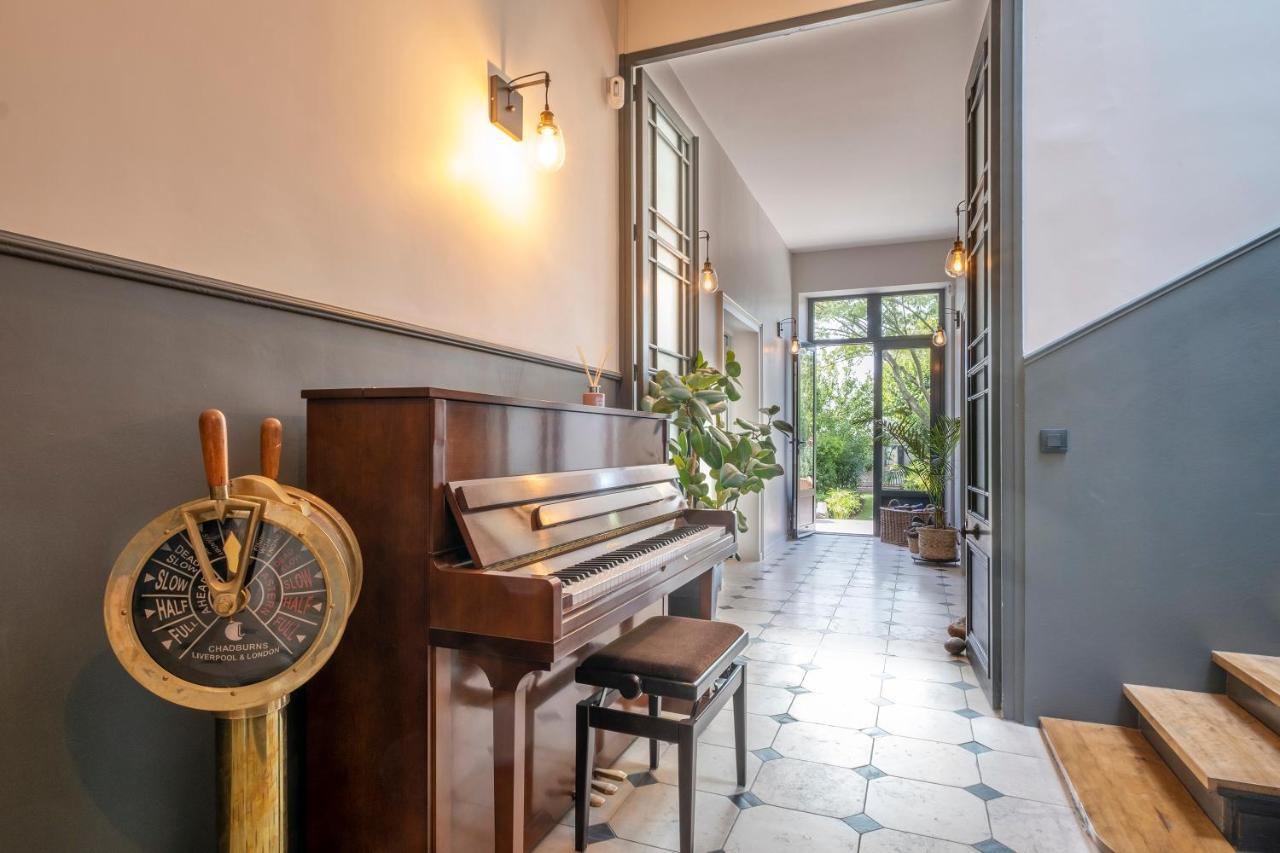 Escale Rochelaise, Gite Urbain Avec Spa Bain Nordique Et Sauna Tonneau Ла-Рошель Экстерьер фото