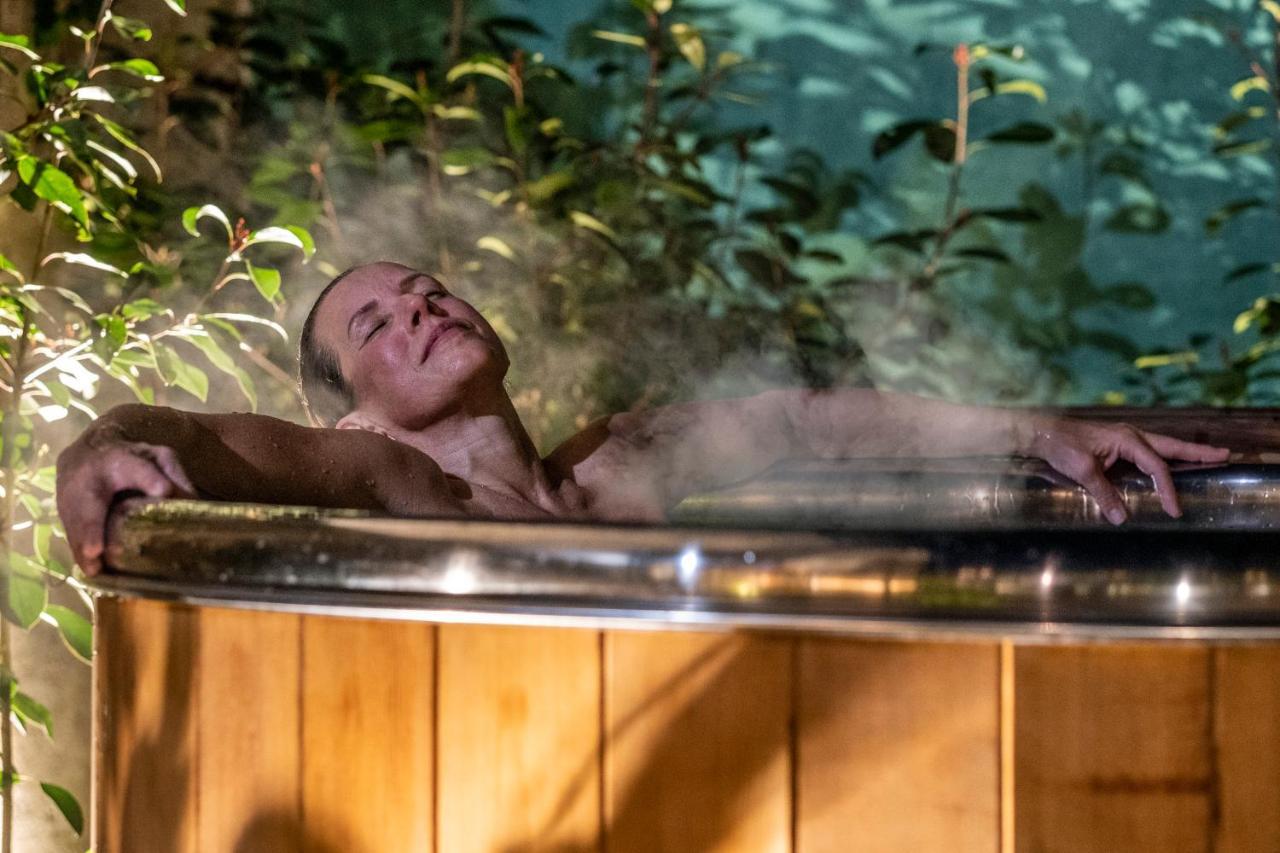 Escale Rochelaise, Gite Urbain Avec Spa Bain Nordique Et Sauna Tonneau Ла-Рошель Экстерьер фото